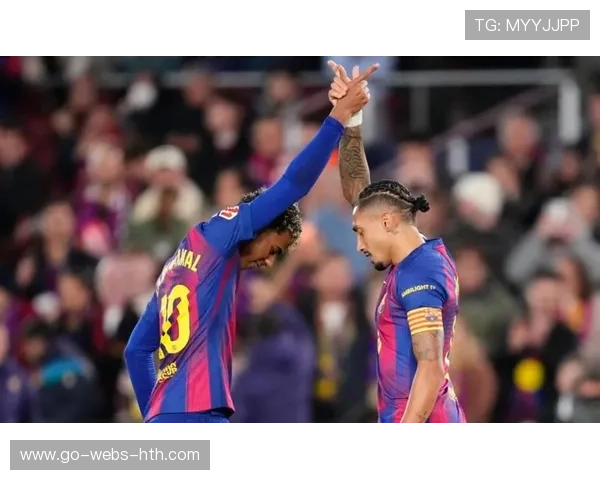 巴萨多脚传递令人眼花缭乱，佩德里射门偏出